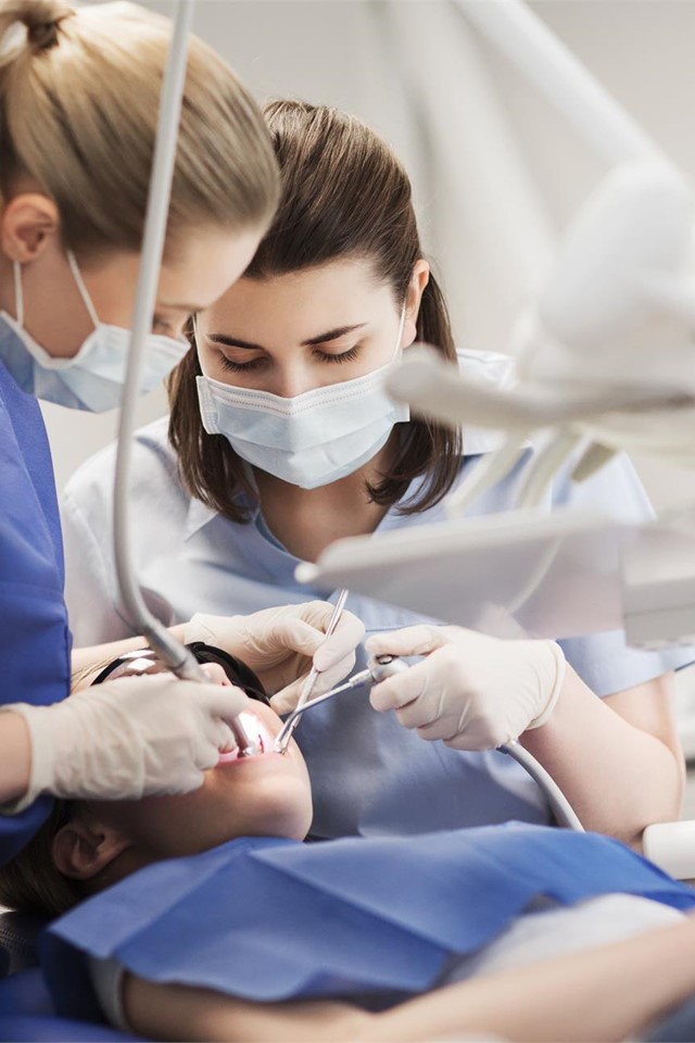 Descubre nuestra clínica dental en Oleiros